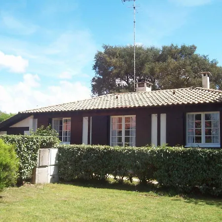 Habitación en casa particular La Fermette